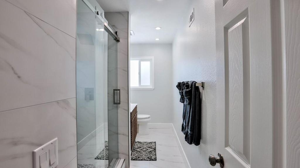 H&H Modern Lux 4Bd 1 King Suite 3 Queen Socal Disney ウェストミンスター エクステリア 写真