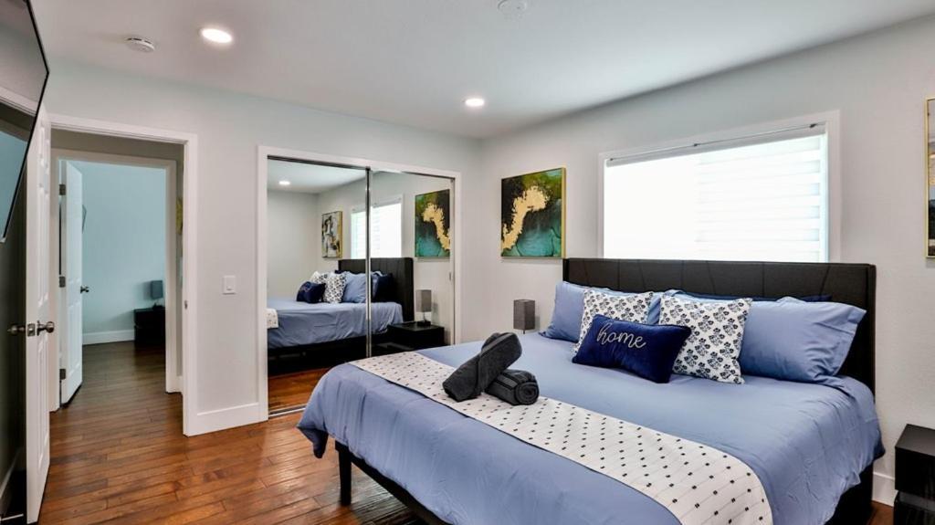 H&H Modern Lux 4Bd 1 King Suite 3 Queen Socal Disney ウェストミンスター エクステリア 写真